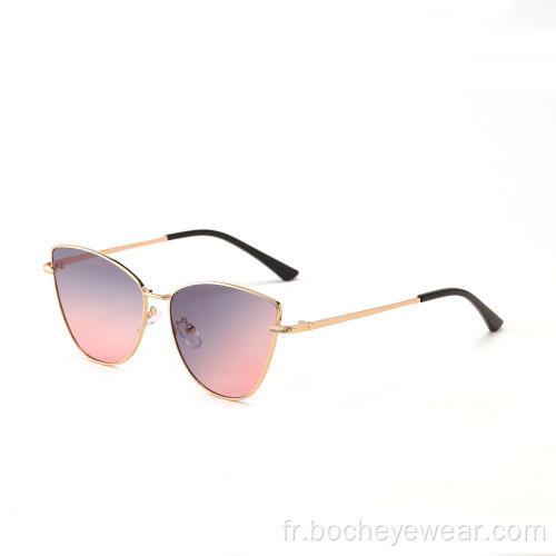 Grand plus récent mode hommes femmes lunettes de soleil nuances personnalisées en gros lunettes de soleil de style de rue cadre lunettes de soleil en métal